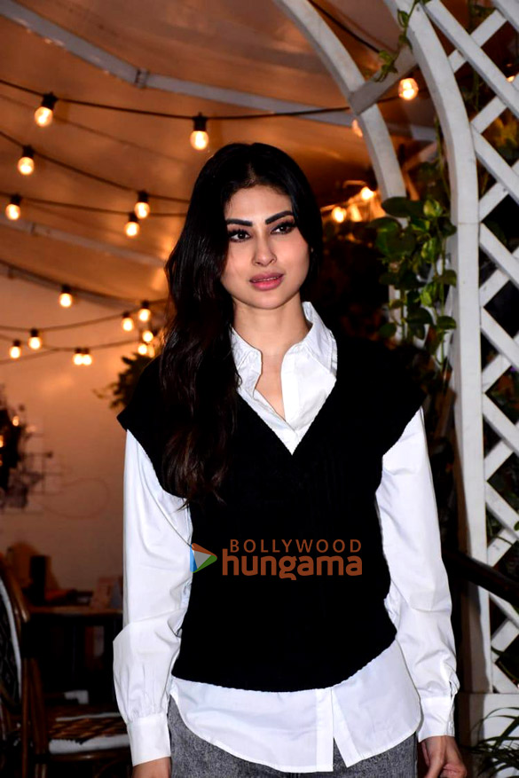 Photos: Mouni Roy snapped in Bandra | Parties & Events