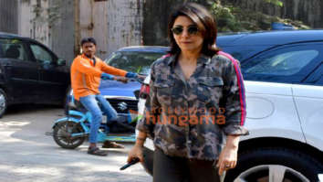 Photos: Neetu Singh spotted at Ranbir Kapoor’s new house in Bandra