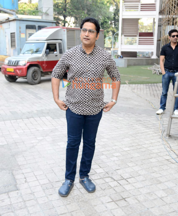 photos rajkumar santoshi tanisha santoshi and chinmay mandlekar attend the trailer launch of gandhi godse ek yudh 6