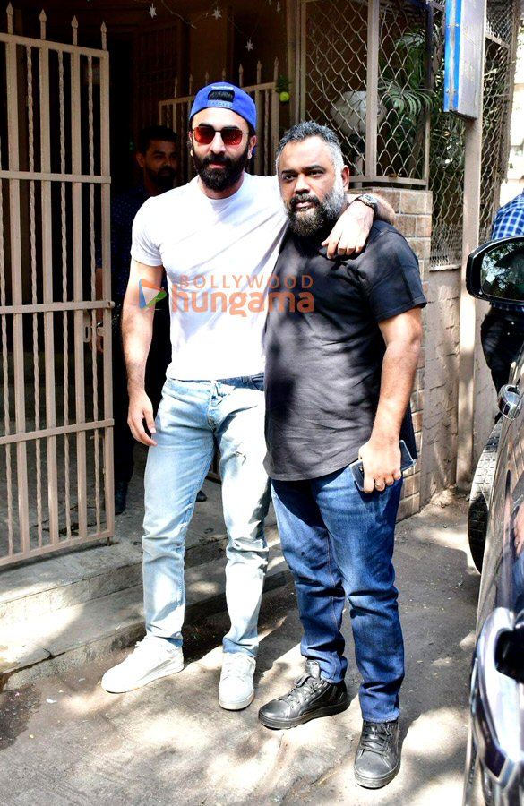 Photos: Ranbir Kapoor and Luv Ranjan spotted at dubbing studio in Bandra Photos: Ranbir Kapoor and Luv Ranjan spotted at dubbing studio in Bandra