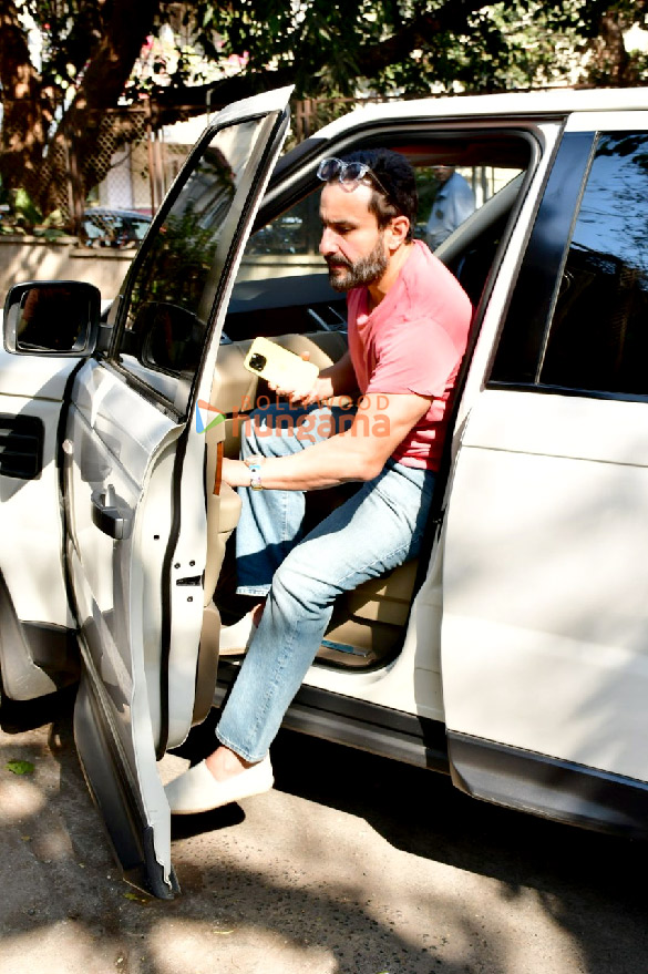 photos saif ali khan spotted at a dubbing studio 4