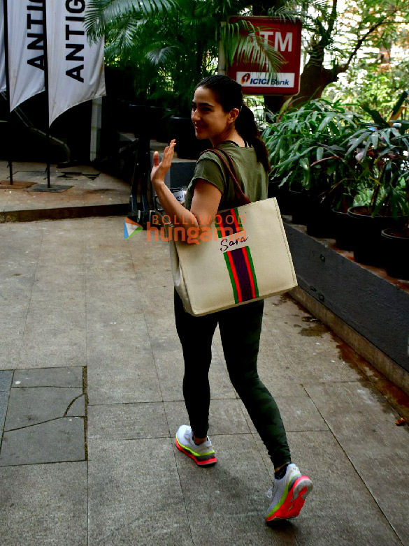 photos sara ali khan spotted outside the gymslow hai 4