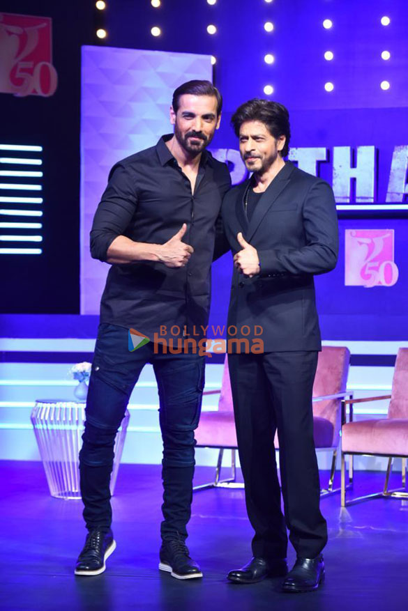 photos shah rukh khan deepika padukone john abraham and the team attend the press conference and success celebration of pathaan 3