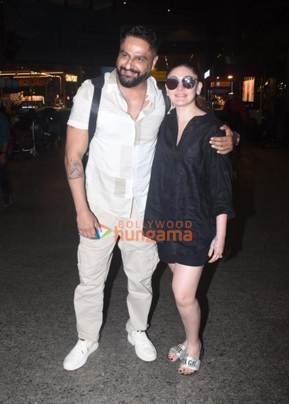 photos shefali jariwala and parag tyagi snapped at airport 2
