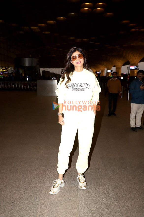 Photos: Shilpa Shetty, Sanjay Dutt and others snapped at the airport | Parties & Events