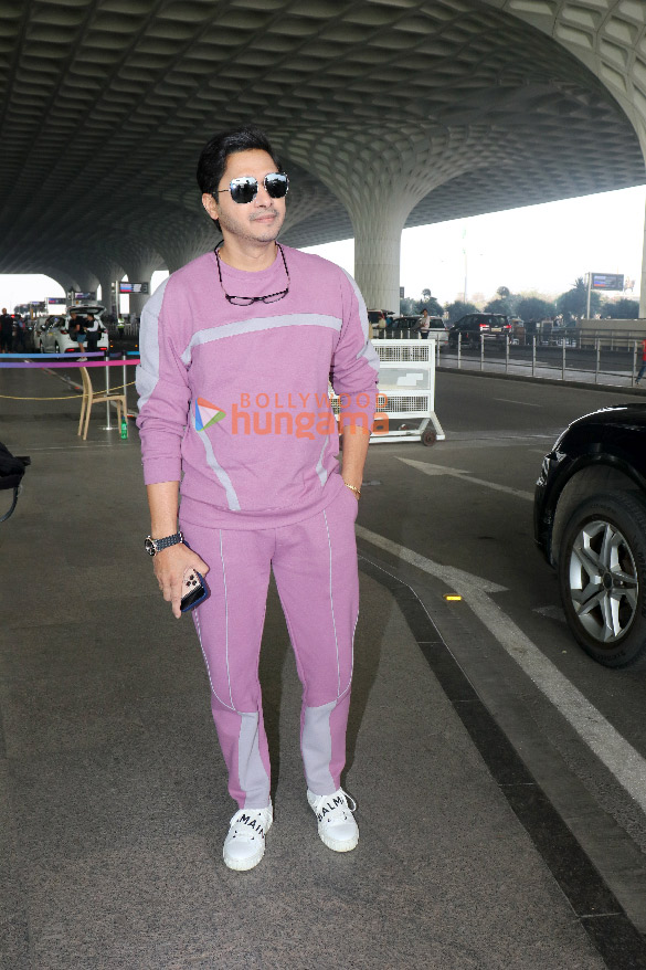 photos sidharth malhotra disha patani anil kapoor and others snapped at the airport 4