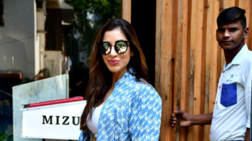 Photos: Sophie Choudry snapped outside Mizu in Bandra