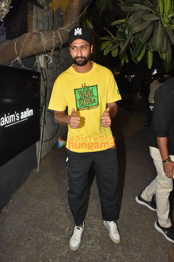 photos vicky kaushal snapped at hakim aalims salon 2 2