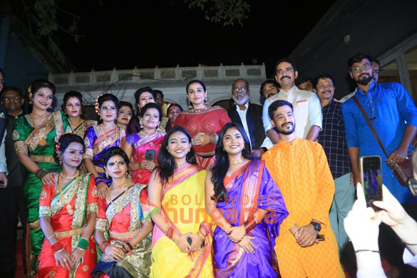 photos vidya balan snapped at an exhibition in town 4