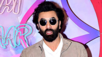Ranbir Kapoor poses for paps at ‘Tu Jhoothi Main Makkar’ trailer launch