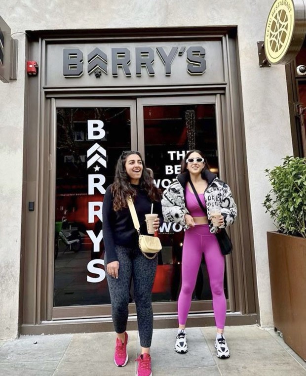 Sara Ali Khan keeps it toasty and sporty in monotone athleisure wear and a Dolce & Gabbana puffer jacket, worth Rs. 1.7 lakh 