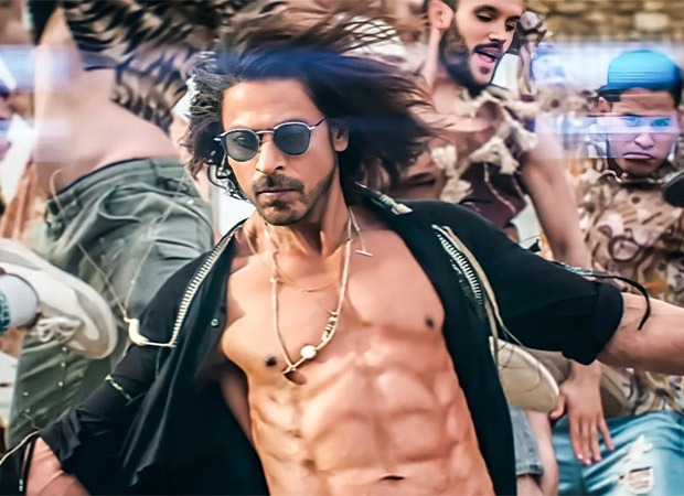 Shah Rukh Khan’s Pathaan defeats Hrithik Roshan’s War to record the BIGGEST advance for a Bollywood film :Bollywood Box Office