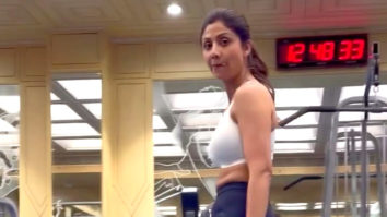 Shilpa Shetty Kundra never misses a chance to work out even on sets!