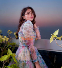 Celeb Photos Of Shriya Saran