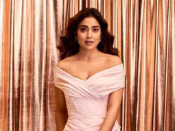 Shriya Saran looks super chic in this beautiful lehenga