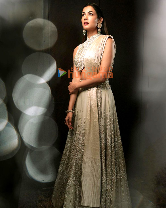 sonal chauhan 2 28