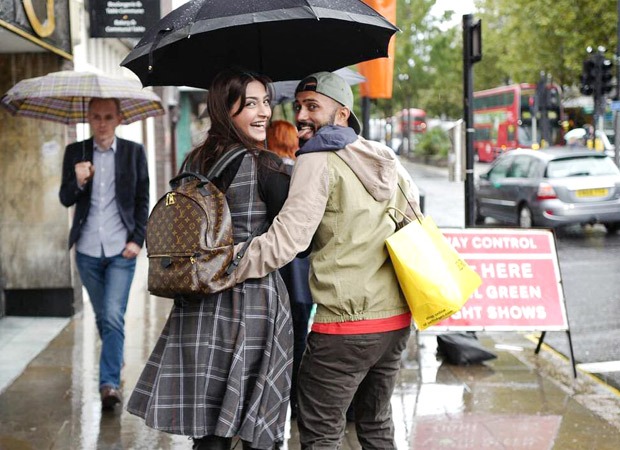 Sonam Kapoor shares a throwback picture with husband Anand Ahuja from their early dating days