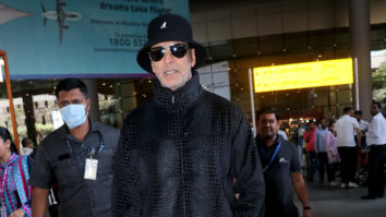 Spotted: Akshay Kumar at airport, returns for Selfiee trailer launch