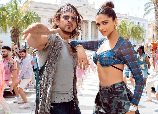 Pathaan Advance Booking Report: Shah Rukh Khan starrer crosses 1 lakh ticket sales at national multiplexes