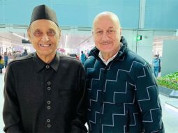 Anupam Kher expresses his happiness as he shares a picture with Dr. Karan Singh; see photo