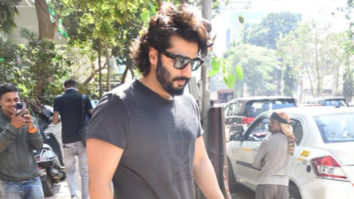 Arjun Kapoor gets clicked in the city sporting a casual look