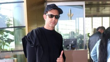 Hrithik Roshan’s fun banter with paps at the airport