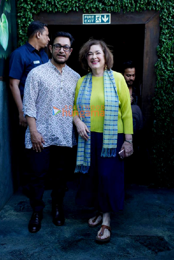 photos aamir khan launches shobhaa des new book insatiable 2