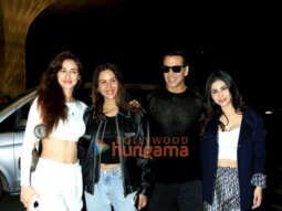 Photos: Akshay Kumar, Disha Patani, Mouni Roy and others snapped at the airport