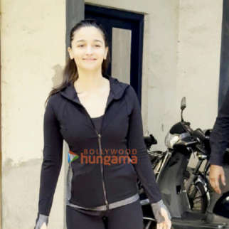 Photos: Alia Bhatt spotted in Bandra
