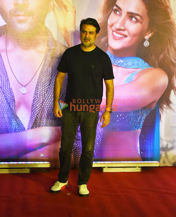 photos celebs grace the premiere of shehzada in juhu 55889 5
