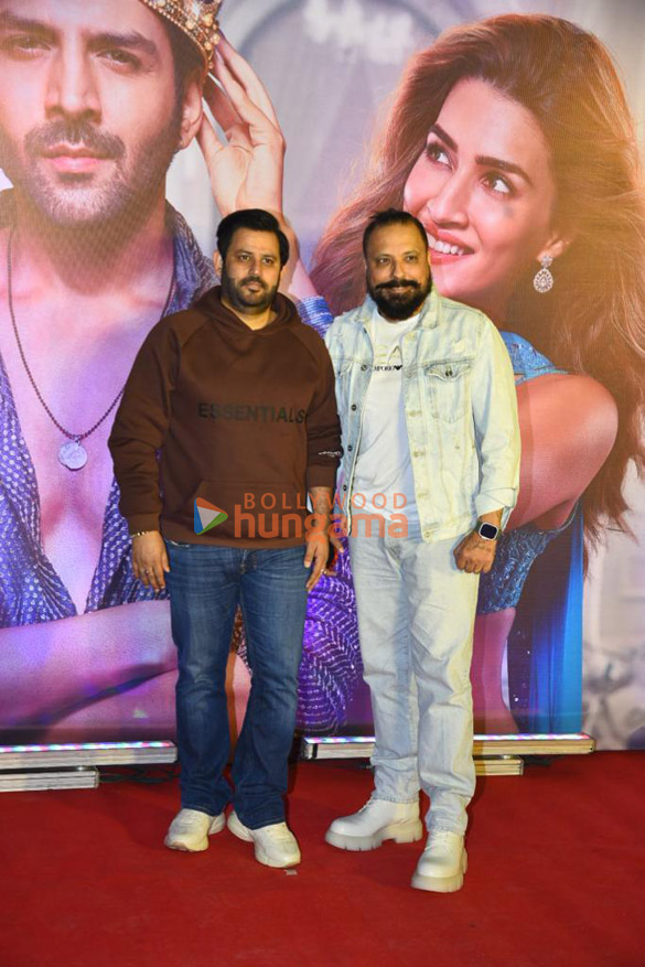 photos celebs grace the premiere of shehzada in juhu 8899 3