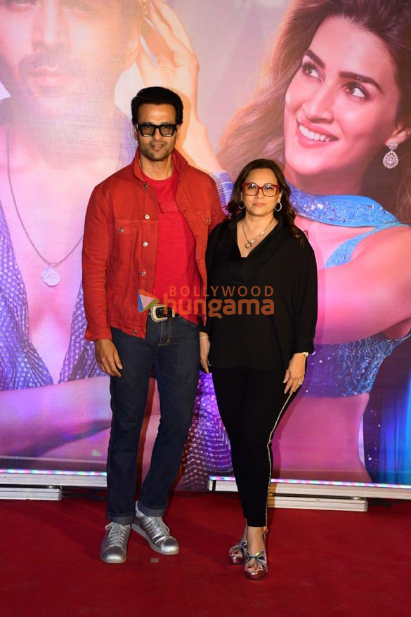 photos celebs grace the premiere of shehzada in juhu 998 6