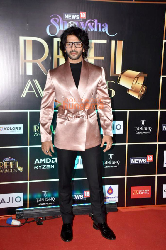 photos celebs grace the red carpet of news18 showsha reel awards 2023 8