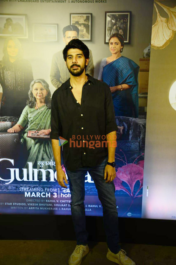 photos celebs snapped at gulmohar screening 6