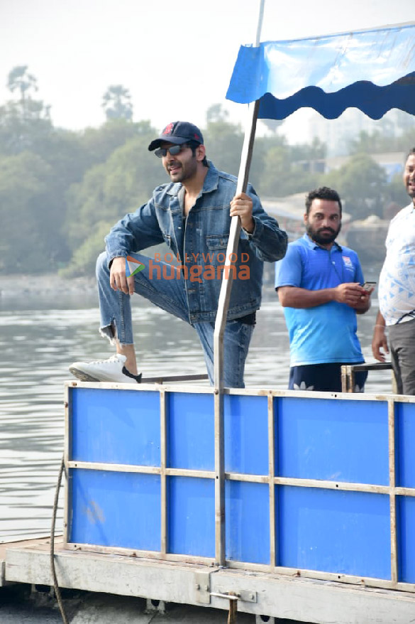 photos kartik aaryan snapped at versova jetty 3 3