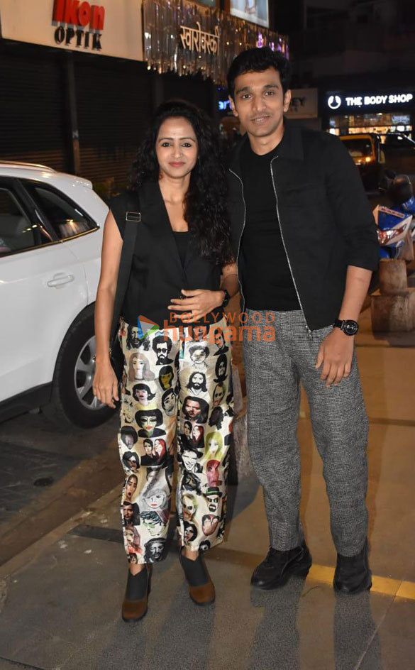 photos nora fatehi pratik gadhi and divyendu sharma snapped at escobar in bandra 1