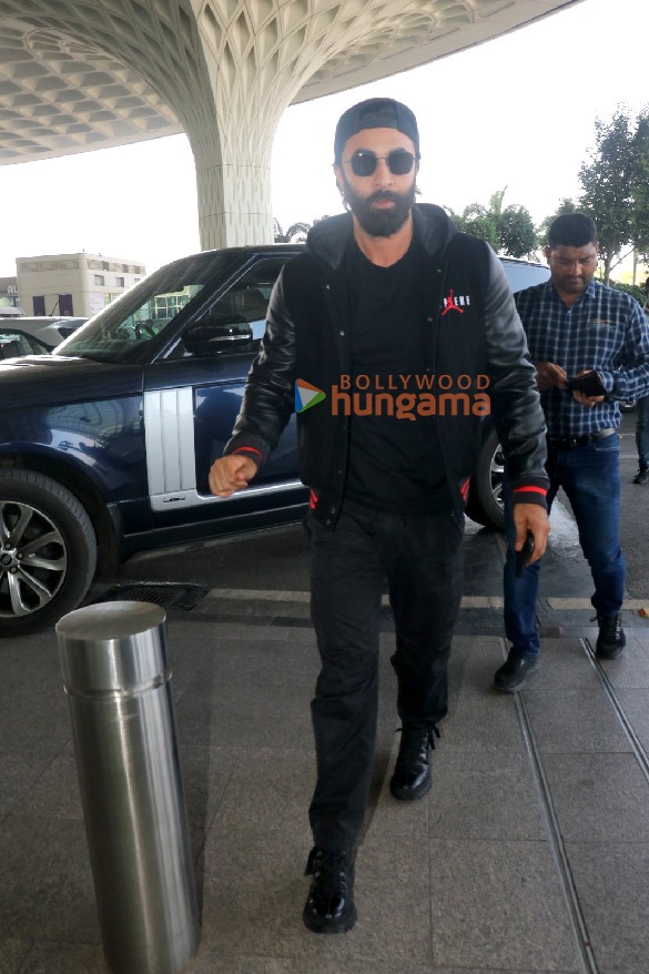 photos rakul preet singh jackky bhagnani manushi chhillar and others snapped at the airport 3 3