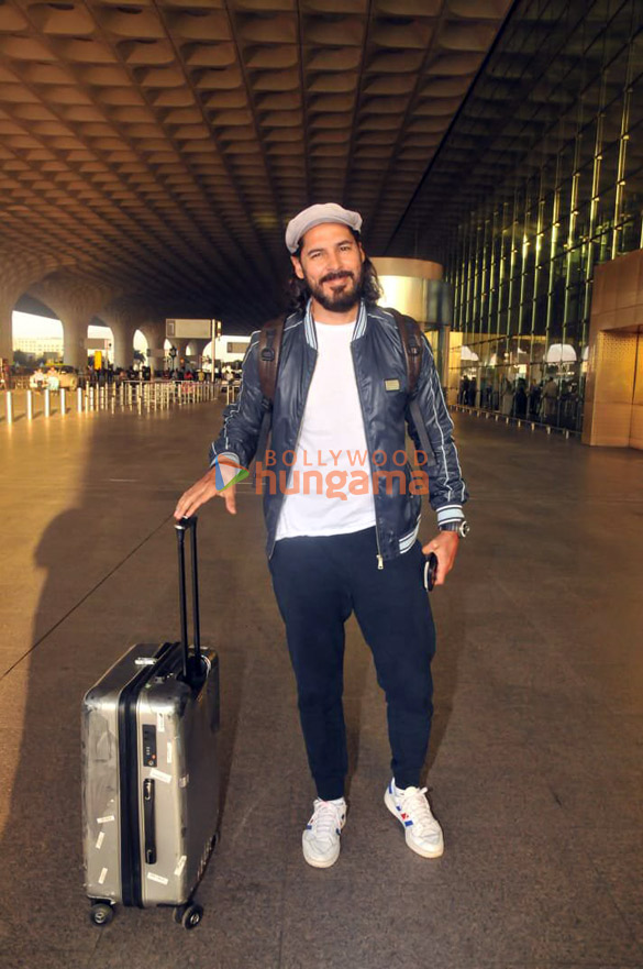photos rakul preet singh jackky bhagnani manushi chhillar and others snapped at the airport3 2