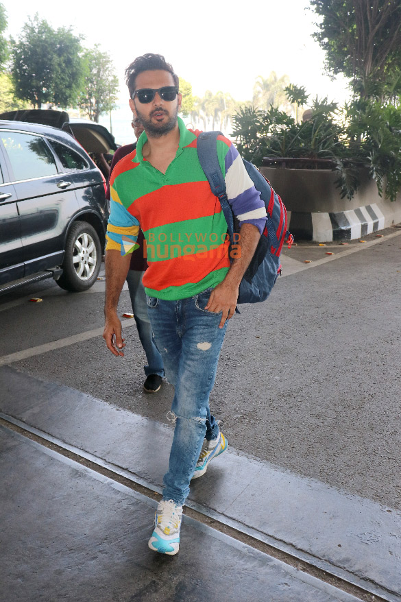 photos rakul preet singh jackky bhagnani manushi chhillar and others snapped at the airport4 1 2