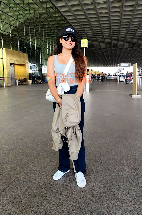 photos ranbir kapoor rashmika mandanna hrithik roshan and others snapped at the airport 3