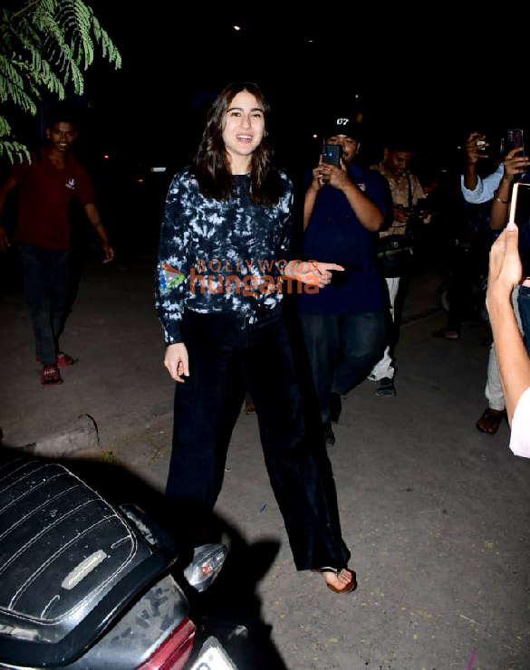 Photos: Sara Ali Khan snapped outside a salon in Juhu