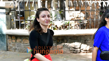 Photos: Soha Ali khan snapped in Bandra