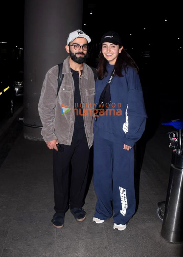 photos virat kohli anushka sharma and chris gayle snapped at the airport 2