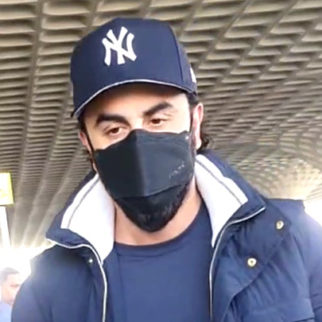 Ranbir Kapoor gets clicked by paps at the airport