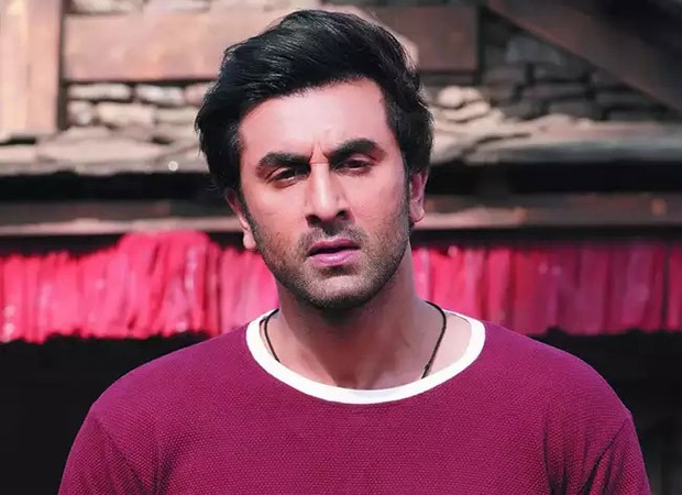 Ranbir Kapoor fan breaches security to hug him; here’s how Tu Jhoothi Main Makkaar actor reacts, watch