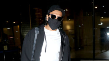 Ranveer Singh gets clicked by paps at the airport all masked up