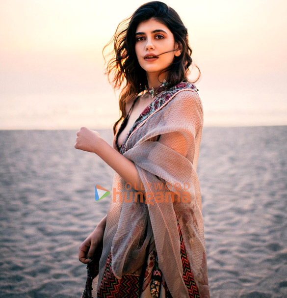 sanjana sanghi 9 2