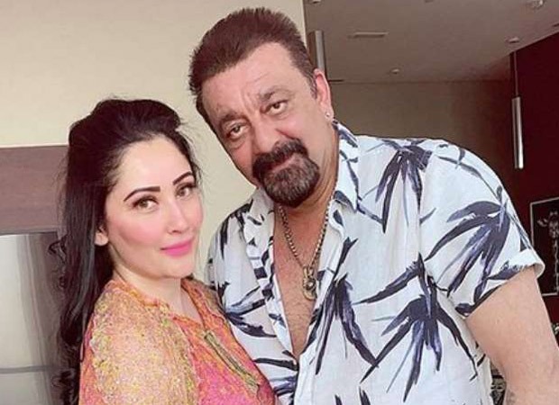 Sanjay Dutt and wife Maanayata Dutt wishes each other on their 15th wedding anniversary; see videos