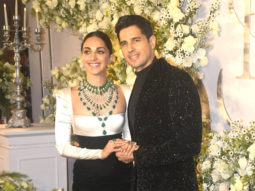 Sidharth Malhotra and Kiara Advani host a grand wedding reception in Mumbai; opt for a glamorous look for the night