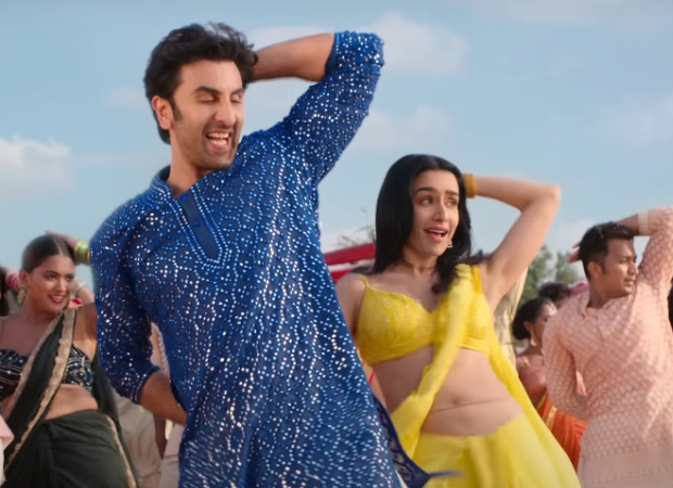 Tu Jhoothi Main Makkaar Ranbir Kapoor And Shraddha Kapoor Flaunt Their Sizzling Chemistry In